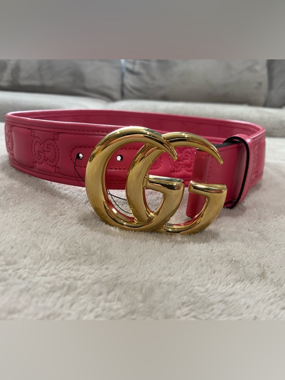 Gucci Women's Pink Leather Belt with Gold Double G Buckle